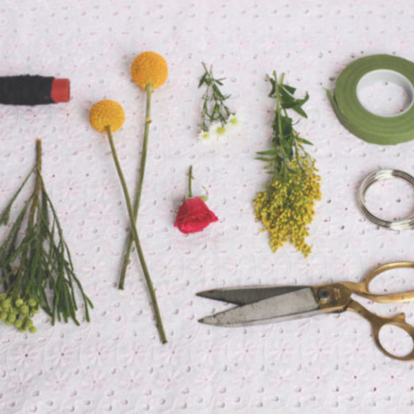 DIY: Fresh Flower Napkin Rings